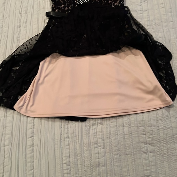 NWT Junior Disney Minnie Mouse Rock The Dots Black Lace Dress Size Small - Picture 6 of 10